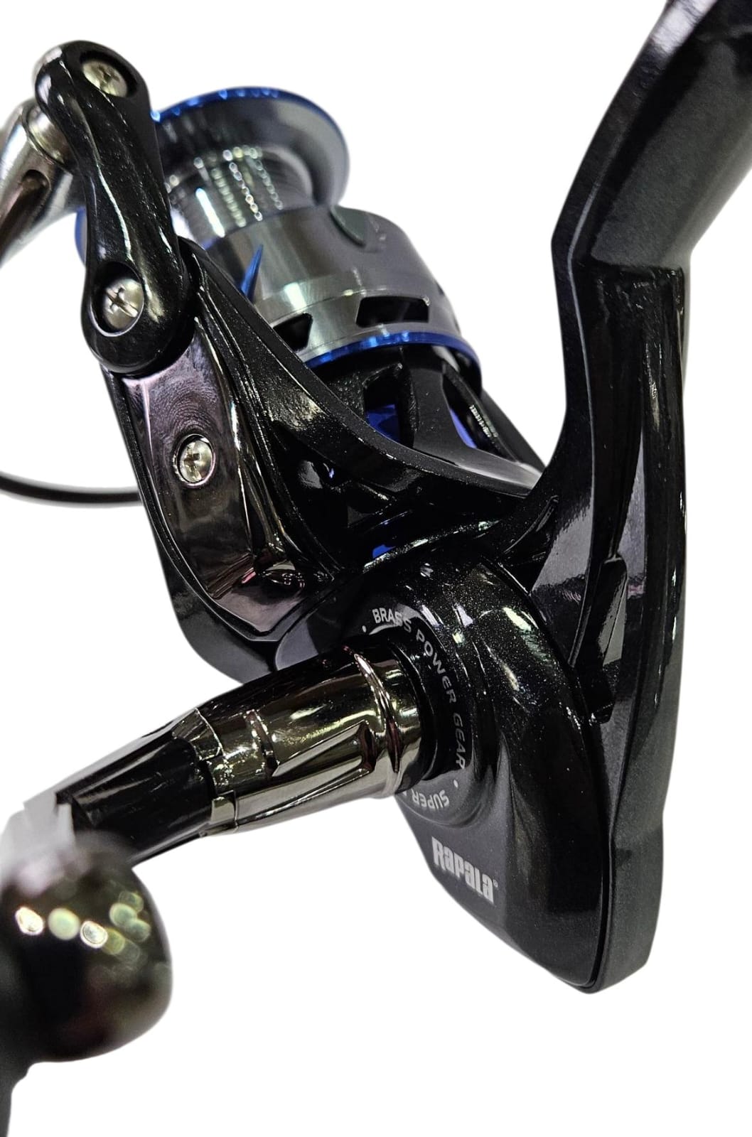 Carrete marca Rapala modelo Shadow